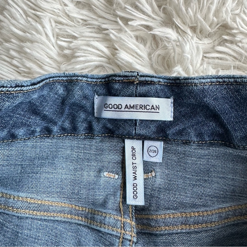 Good American Good Waist Crop Jeans Size 2 - Picture 4 of 10